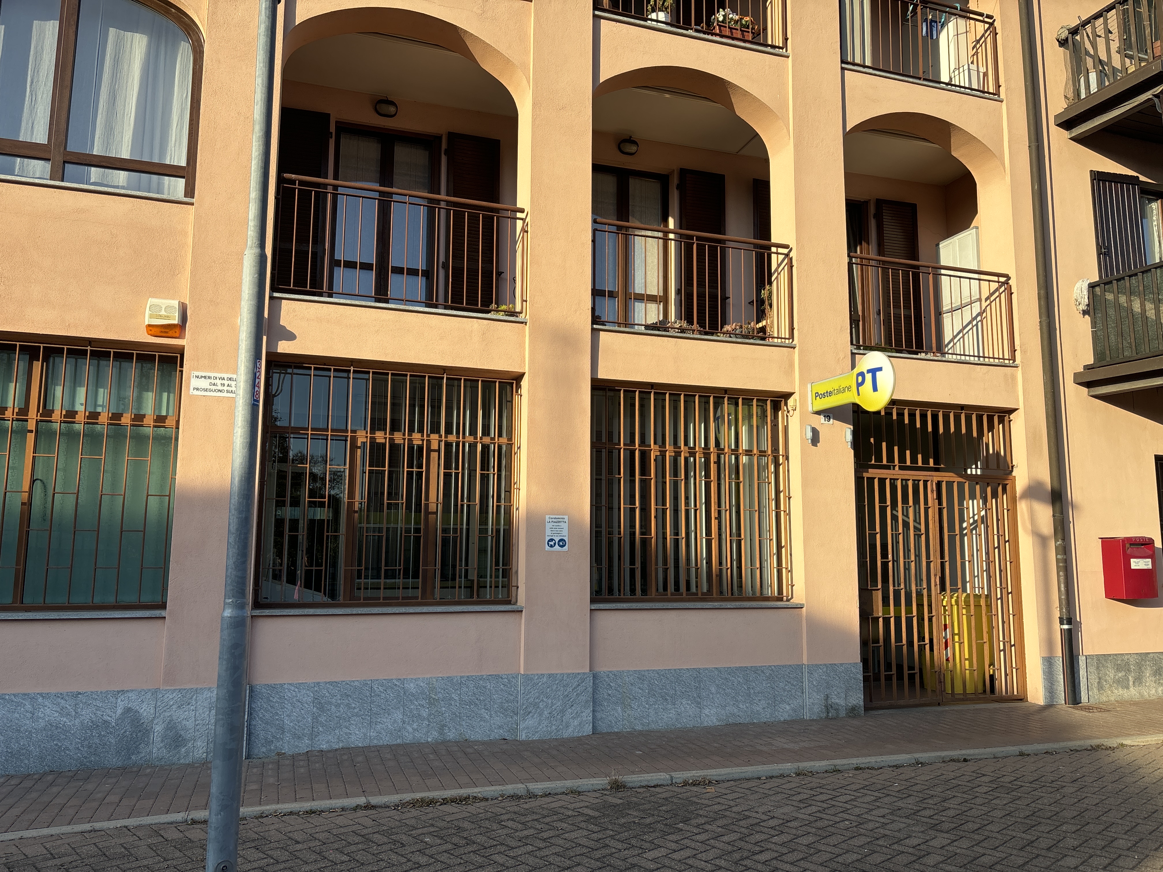 Poste italiane Samone